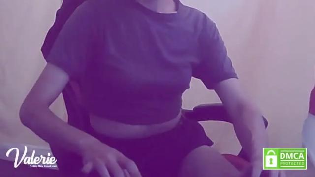 Image 2 of sweetvalerietinybig Stream on Chaturbate on 17 months ago