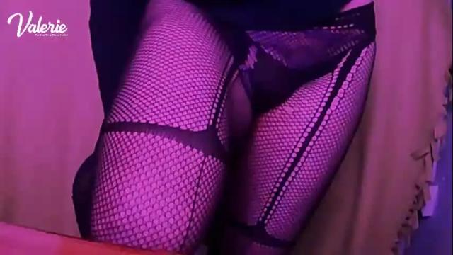 Image 10 of sweetvalerietinybig Stream on Chaturbate on 1 month ago