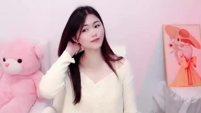 Image 7 of sweetxixi1 Stream on Chaturbate on 16 months ago