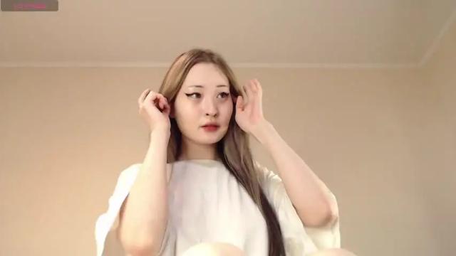 Image 10 of sweety_eun Stream on Chaturbate on 23 months ago