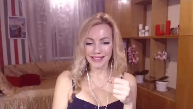 Image 12 of sweety_friend Stream on Chaturbate on 17 months ago