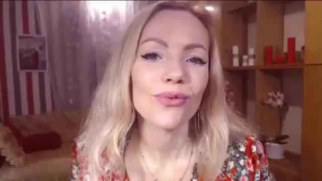 Image 11 of sweety_friend Stream on Chaturbate on 14 months ago