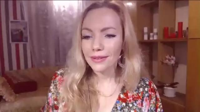 Image 3 of sweety_friend Stream on Chaturbate on 14 months ago