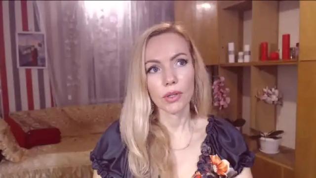 Image 3 of sweety_friend Stream on Chaturbate on 14 months ago