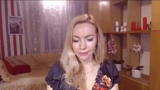Image 4 of sweety_friend Stream on Chaturbate on 14 months ago