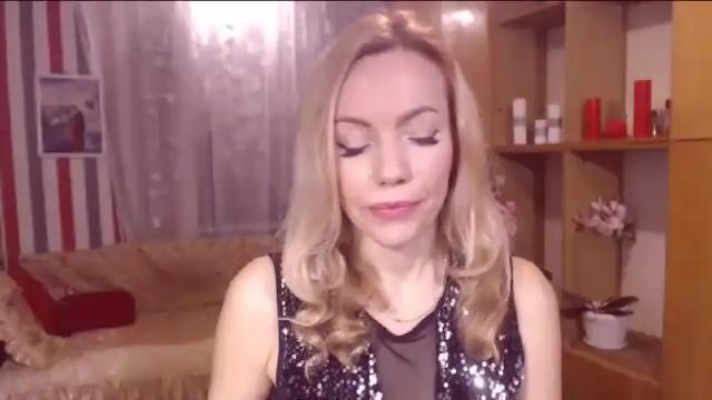 Image 6 of sweety_friend Stream on Chaturbate on 14 months ago