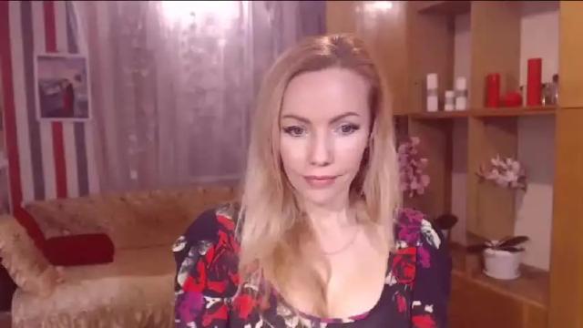 Image 6 of sweety_friend Stream on Chaturbate on 14 months ago