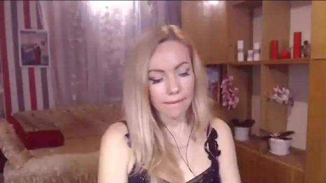 Image 10 of sweety_friend Stream on Chaturbate on 14 months ago