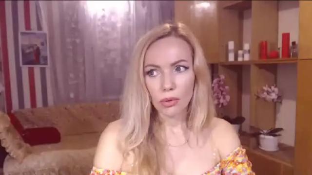 Image 7 of sweety_friend Stream on Chaturbate on 14 months ago