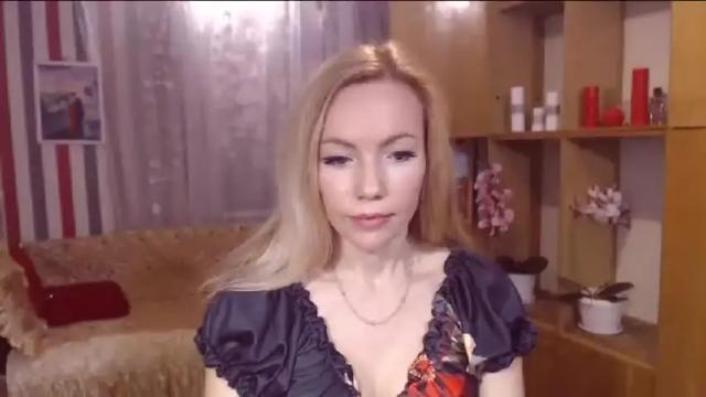 Image 8 of sweety_friend Stream on Chaturbate on 13 months ago