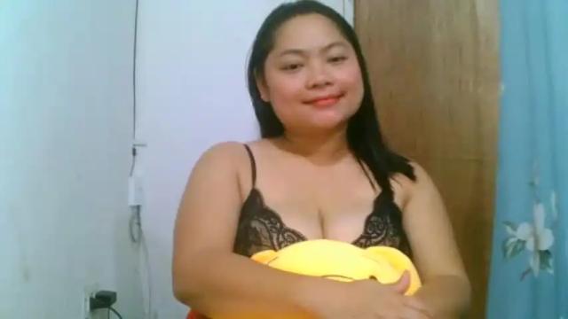 Image 7 of sweety_miley09 Stream on Chaturbate on 14 months ago