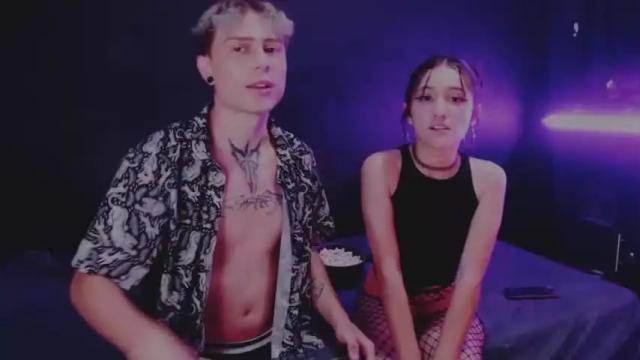 Image 2 of sweety_zoey Stream on Chaturbate on 24 months ago