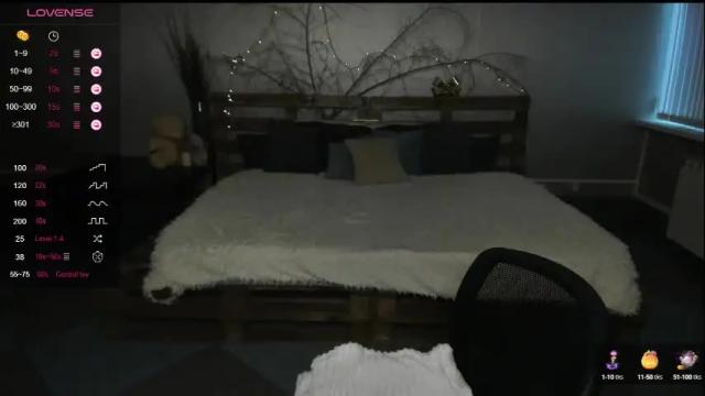 Image 2 of sweetydeviliya Stream on Chaturbate on 1 month ago