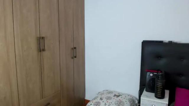 Image 8 of sweetyiris Stream on Chaturbate on 16 months ago