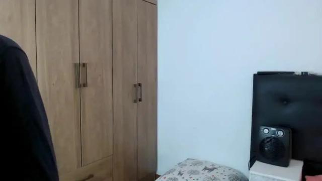 Image 2 of sweetyiris Stream on Chaturbate on 16 months ago