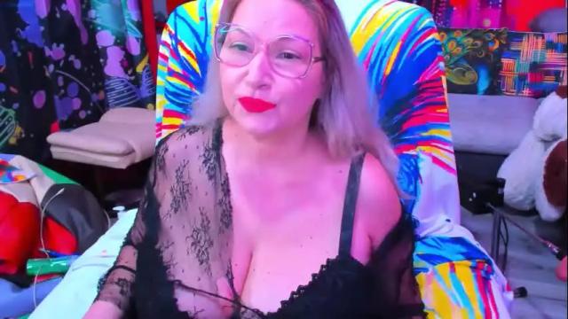 Image 12 of sweetylisahard Stream on Chaturbate on 3 months ago