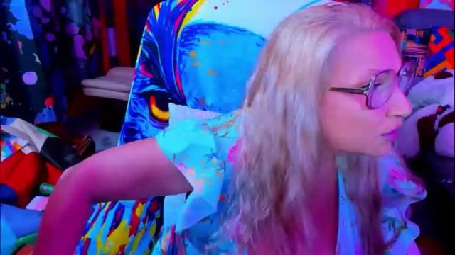 Image 12 of sweetylisahard Stream on Chaturbate on 2 months ago