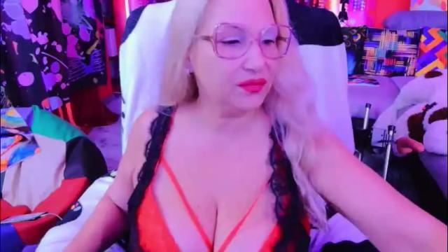 Image 3 of sweetylisahard Stream on Chaturbate on 1 month ago