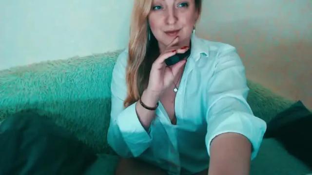 Image 2 of sweetyliza Stream on Chaturbate on 19 months ago