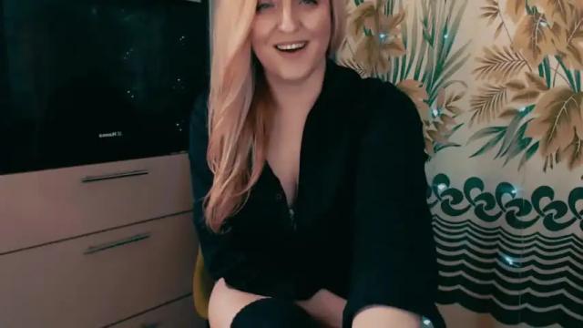 Image 2 of sweetyliza Stream on Chaturbate on 14 months ago