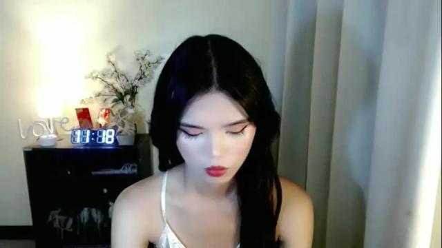 Image 2 of sweetytrannygirlxx Stream on Chaturbate on 2 months ago