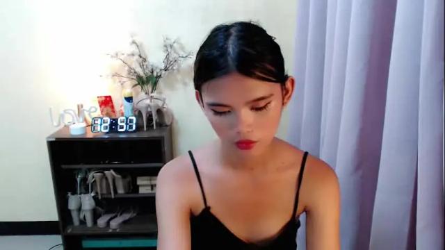 Image 4 of sweetytrannygirlxx Stream on Chaturbate on 1 month ago
