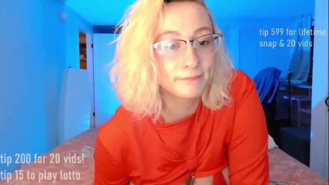 Image 12 of switchykitty Stream on Chaturbate on 1 day ago