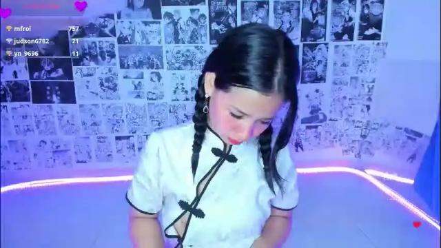 Image 3 of sylphy17 Stream on Chaturbate on 3 months ago