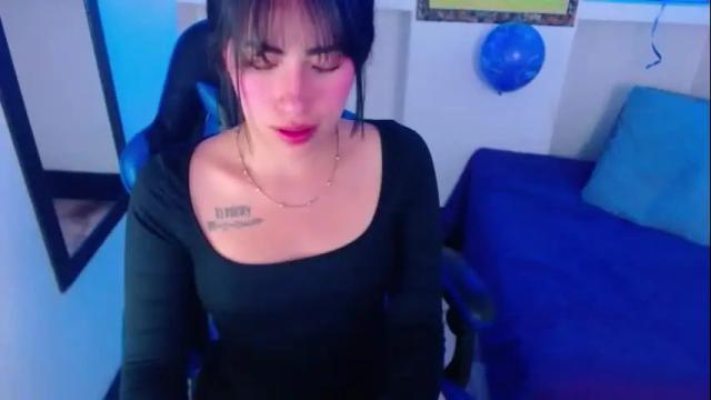Image 7 of sylvana_19 Stream on Chaturbate on 1 month ago
