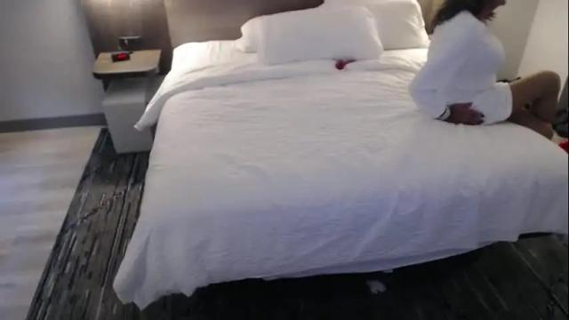 Image 7 of sylviacd Stream on Chaturbate on 2 months ago