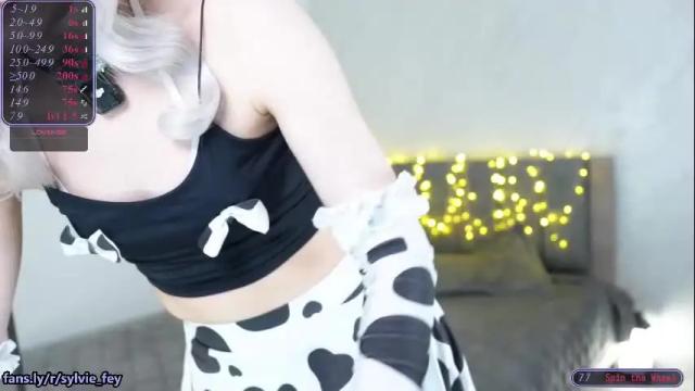 Image 2 of sylvie_fey Stream on Chaturbate on 1 month ago