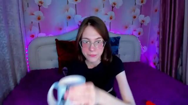 Image 3 of t33nseverina Stream on Chaturbate on 15 months ago