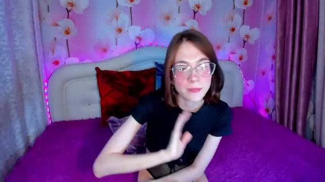 Image 8 of t33nseverina Stream on Chaturbate on 15 months ago