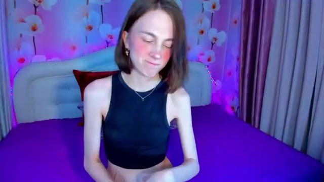 Image 12 of t33nseverina Stream on Chaturbate on 14 months ago