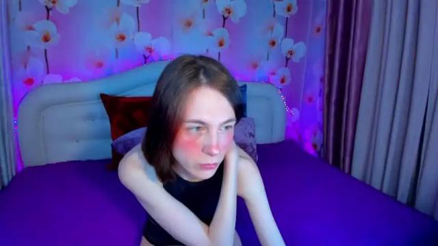 Image 3 of t33nseverina Stream on Chaturbate on 14 months ago