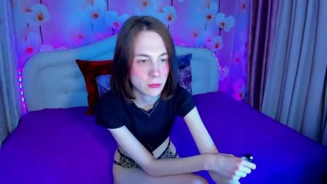 Image 6 of t33nseverina Stream on Chaturbate on 14 months ago