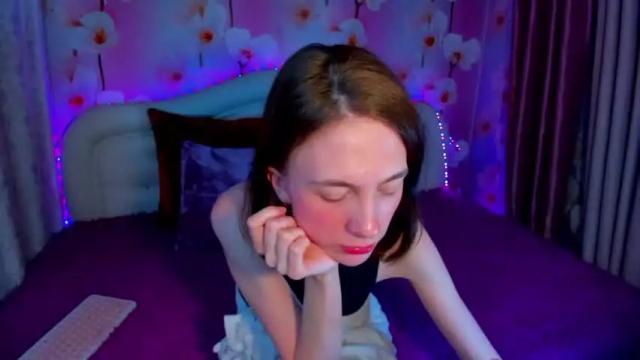 Image 7 of t33nseverina Stream on Chaturbate on 14 months ago