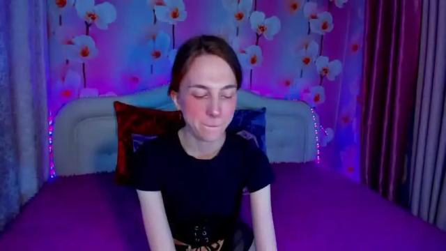 Image 7 of t33nseverina Stream on Chaturbate on 14 months ago