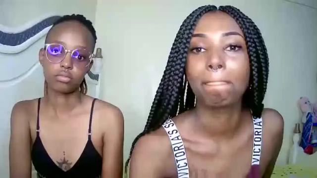 Image 4 of t_0kyoandmia Stream on Chaturbate on 15 months ago