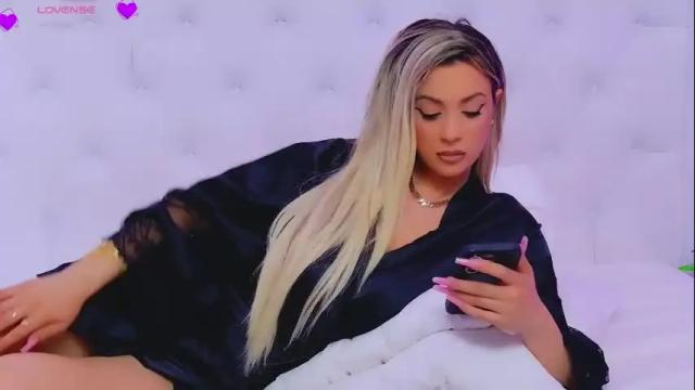 Image 11 of taahiraarabian Stream on Chaturbate on 1 month ago