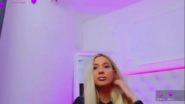 Image 11 of taahiraarabian Stream on Chaturbate on 13 days ago