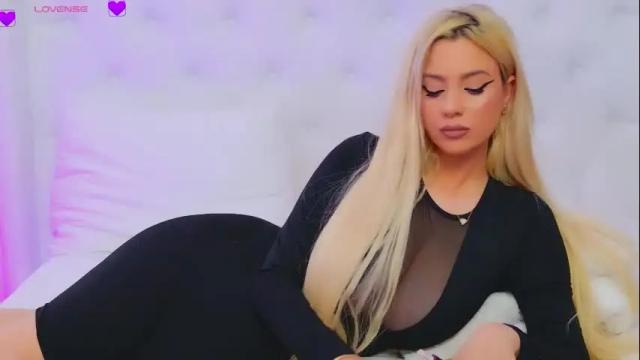 Image 12 of taahiraarabian Stream on Chaturbate on 11 days ago