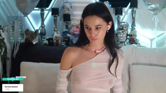 Image 3 of taanni_bc Stream on Chaturbate on 20 days ago