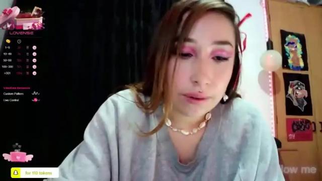 Image 10 of tahira_1 Stream on Chaturbate on 17 months ago