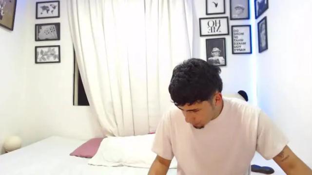 Image 10 of tainy_n_harley Stream on Chaturbate on 13 months ago