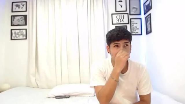 Image 2 of tainy_n_harley Stream on Chaturbate on 12 months ago