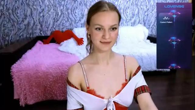 Image 2 of taissia_sweet Stream on Chaturbate on 29 days ago