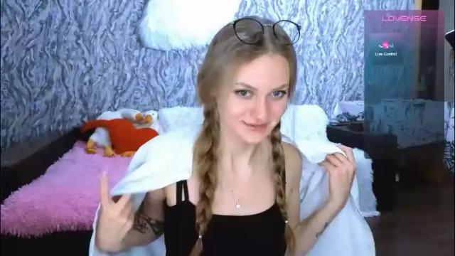 Image 12 of taissia_sweet Stream on Chaturbate on 22 days ago