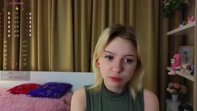 Image 2 of taitatkins Stream on Chaturbate on 1 month ago