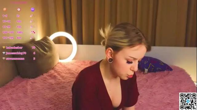 Image 6 of taitatkins Stream on Chaturbate on 20 days ago